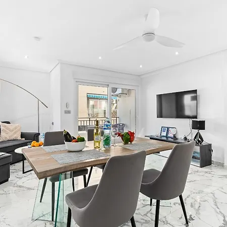 Apolo luxury -seaside modern apartment Torrevieja